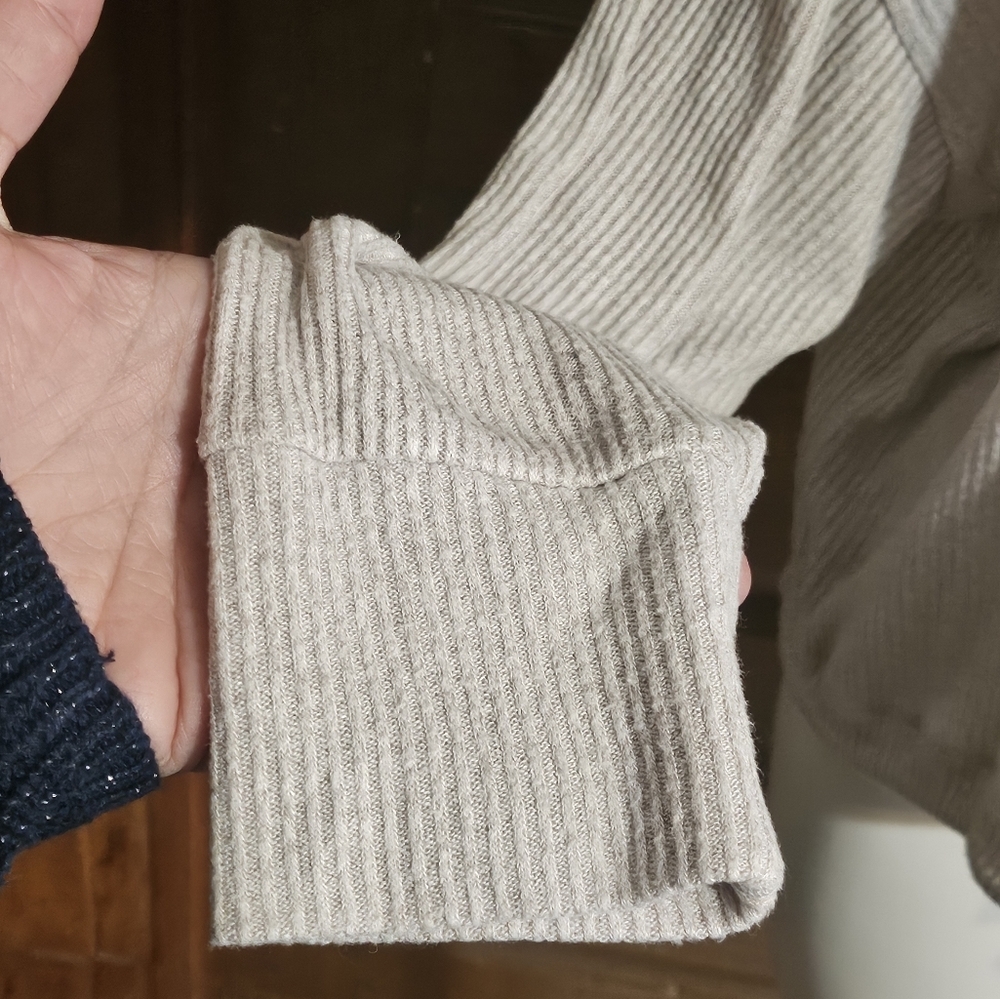 Express Factory Ribbed Drawstring hem top Sand Size M - Picture 7 of 10